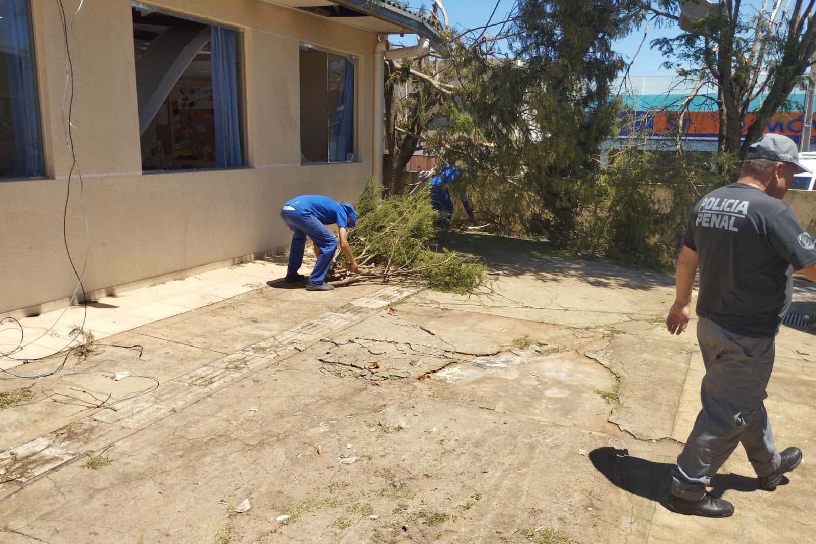 Detentos atuando nos trabalhos (Foto: Polícia Penal)