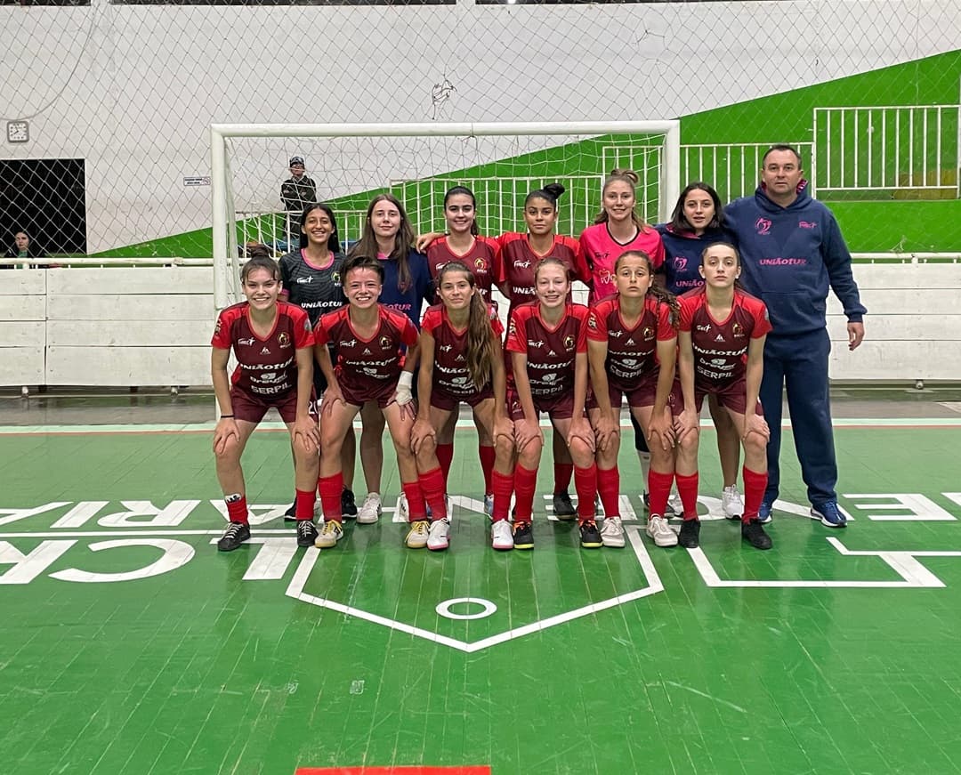 Apeff/Fmec vem fazendo boa campanha na competição (Foto: Divulgação)
