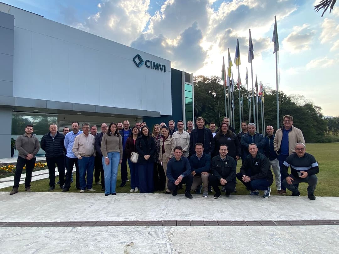 Prefeitos visitam usinas de resíduos em busca de soluções sustentáveis