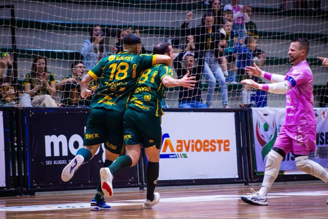 Pinhalense Futsal Zagonel busca quebrar tabu e alcançar semifinal da Série Prata