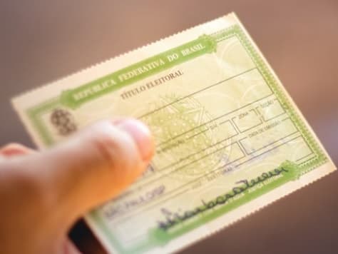 Jovens com 15 anos podem solicitar título eleitoral (Foto: Divulgação )