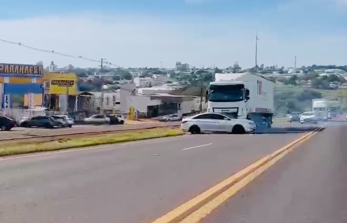 Automóvel comprado na segunda é arrastado na terça