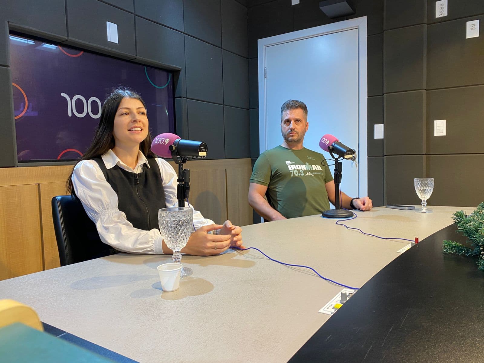 Renata e Dayton compartilharam suas experiencias (Foto: Felipe Eduardo Zamboni)