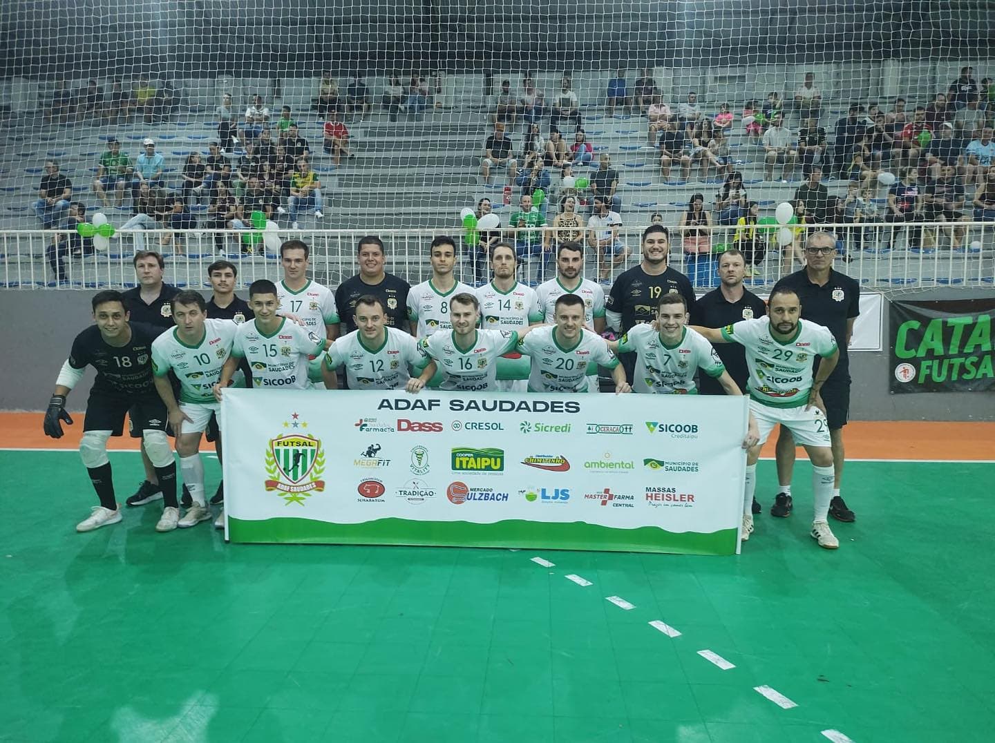 Mandantes se dão bem nos jogos de ida das quartas de final da Primeira divisão