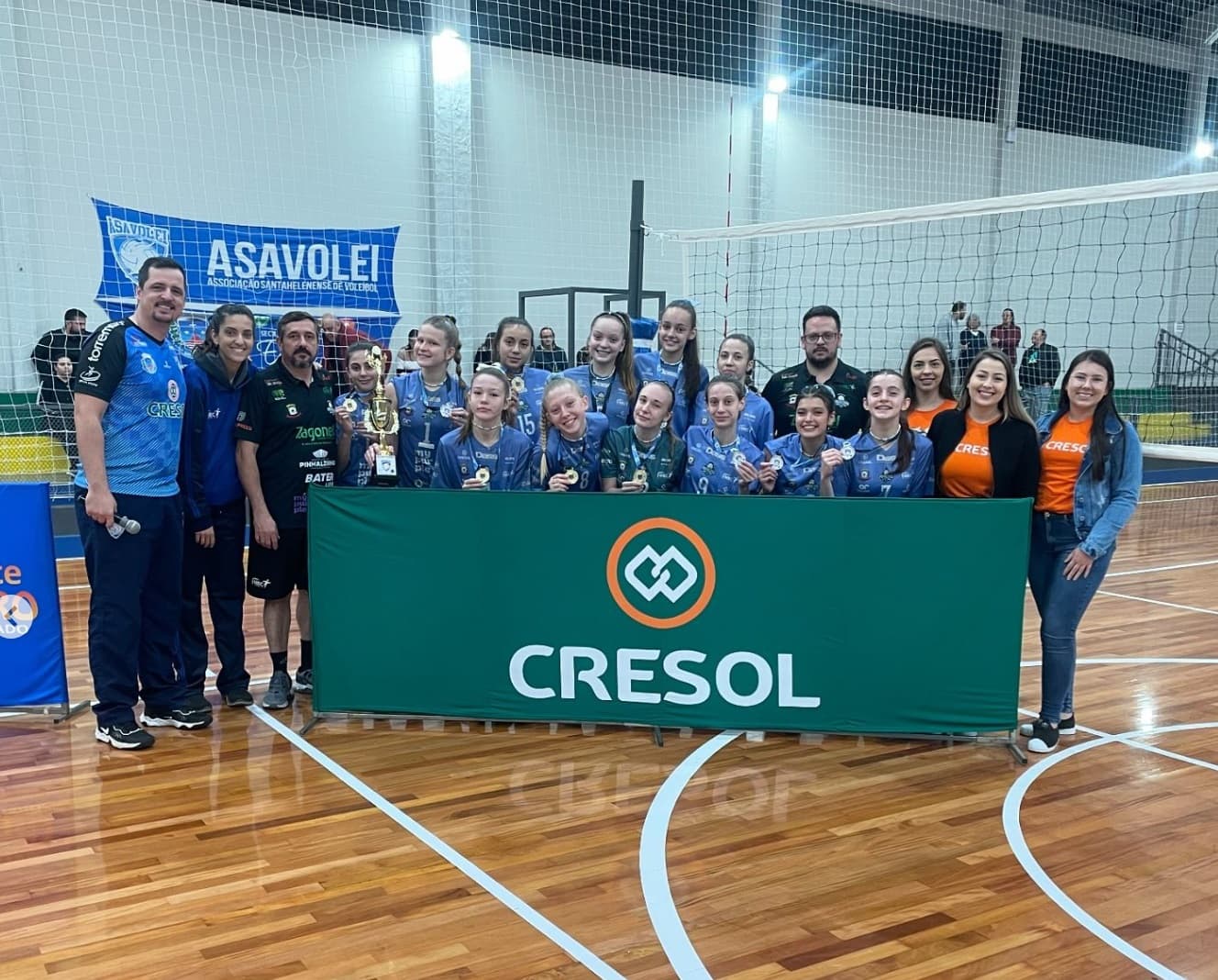 Meninas conquistaram o título de forma invicta (Foto: Divulgação)