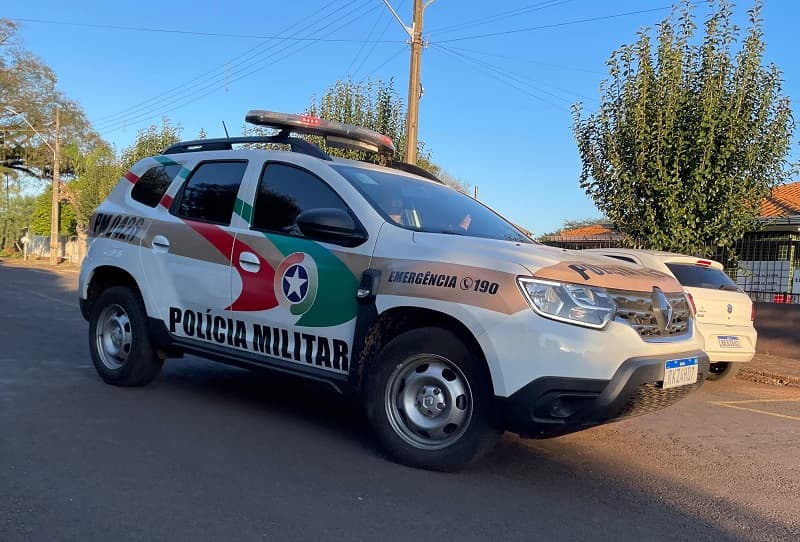 Polícia Militar prontamente atendeu a ocorrência (Foto: Henrique Paulo Koch)