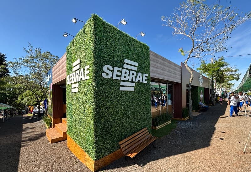 Espaço Sebrae no Itaipu Rural Show  (Foto: Gilmar Bortese)