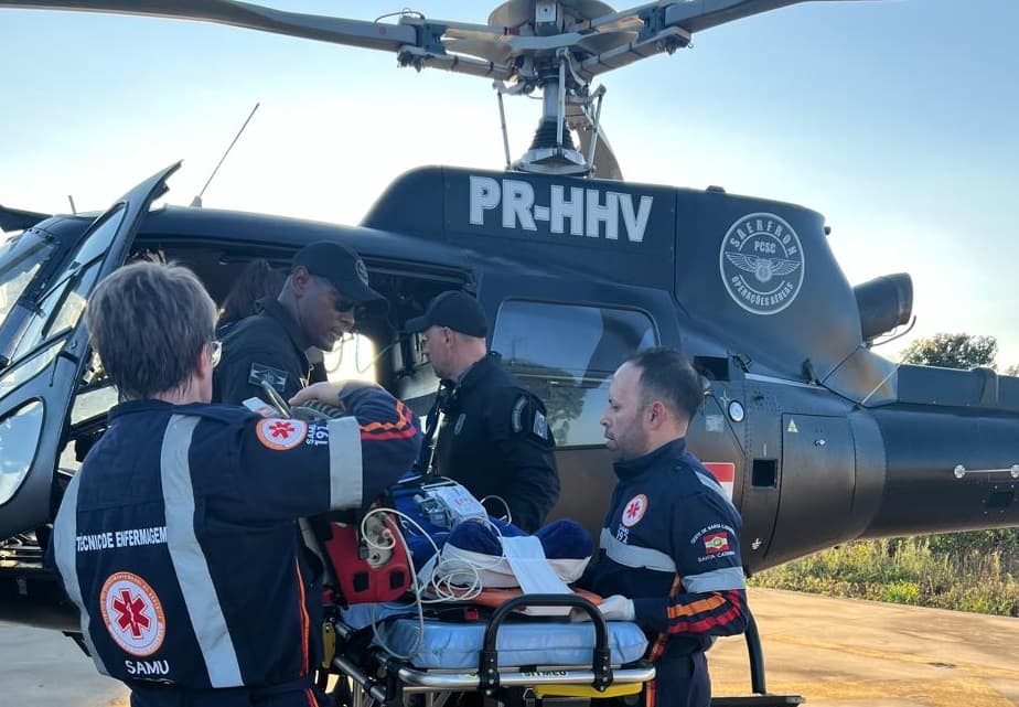 Garoto fica entre a vida e a morte ao ser atropelado no Oeste
