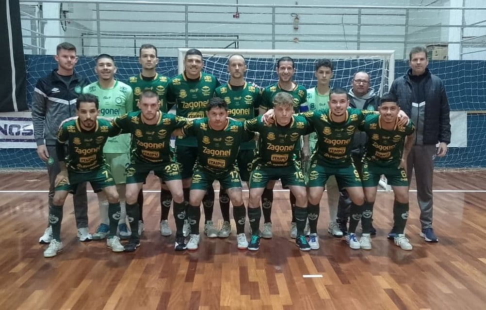 Equipe de Pinhalzinho voltou para casa com um ponto na bagagem (Foto: Divulgação)