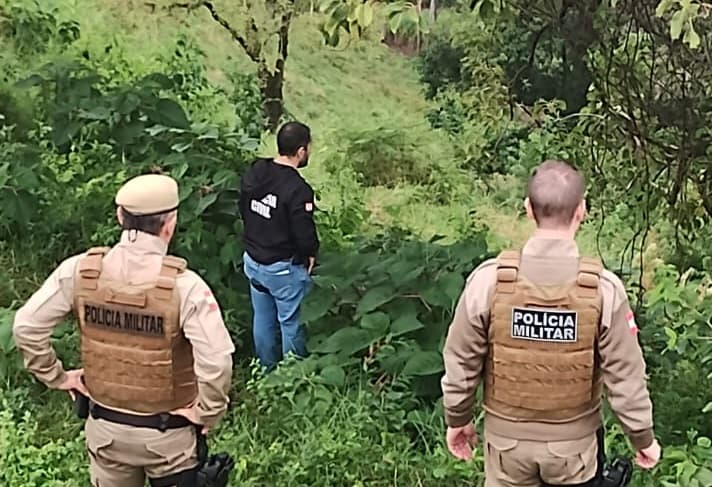 Suspeito de estuprar moça e abandoná-la em mato é preso