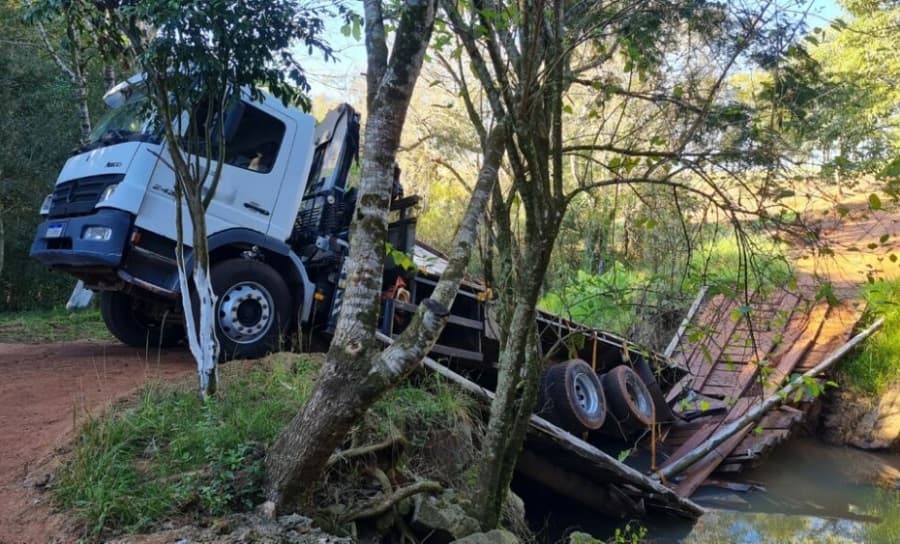 Estrutura ficou destruída (Foto: Divulgação)