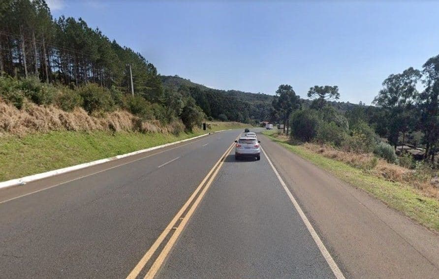 Trecho entre Lages e São Miguel do Oeste tem cerca de 400 km (Foto: Google Maps)