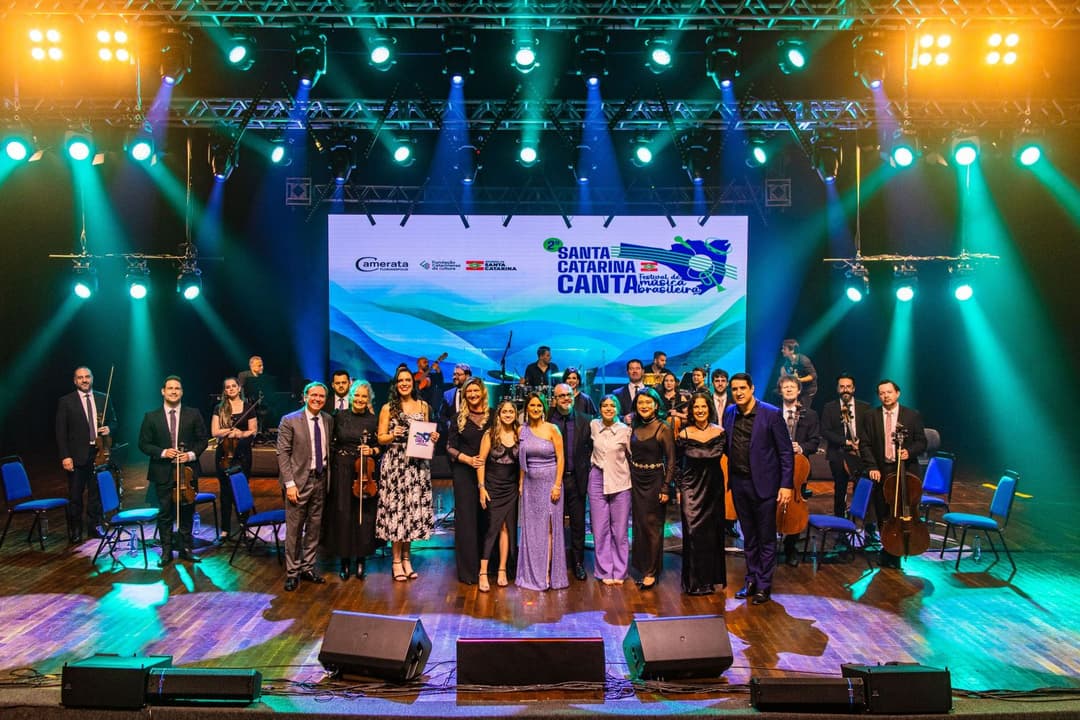 Três vozes femininas do Extremo-Oeste avançam para a final do Santa Catarina Canta