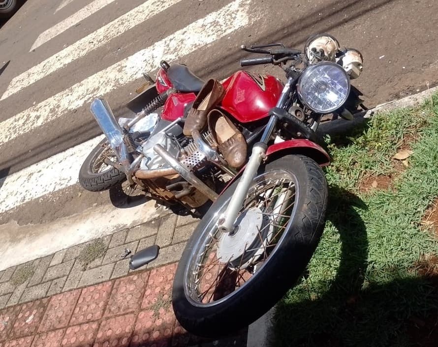 Colisão envolveu motocicleta emplacada em Bom Jesus do Oeste (Foto: Reprodução / WhatsApp)