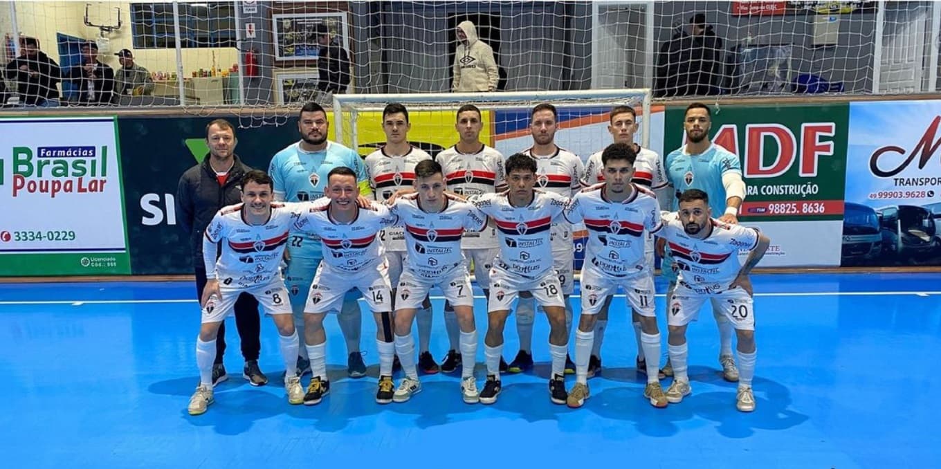 Time jogou em Saudades devido ao Centreventos estar sendo utilizado pelo vôlei (Foto: Divulgação)