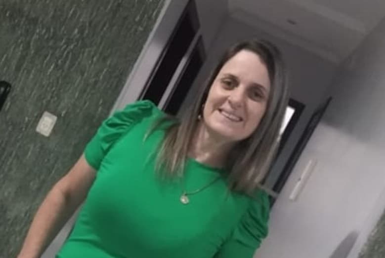 Filho cria vaquinha para sepultar mãe após feminicídio