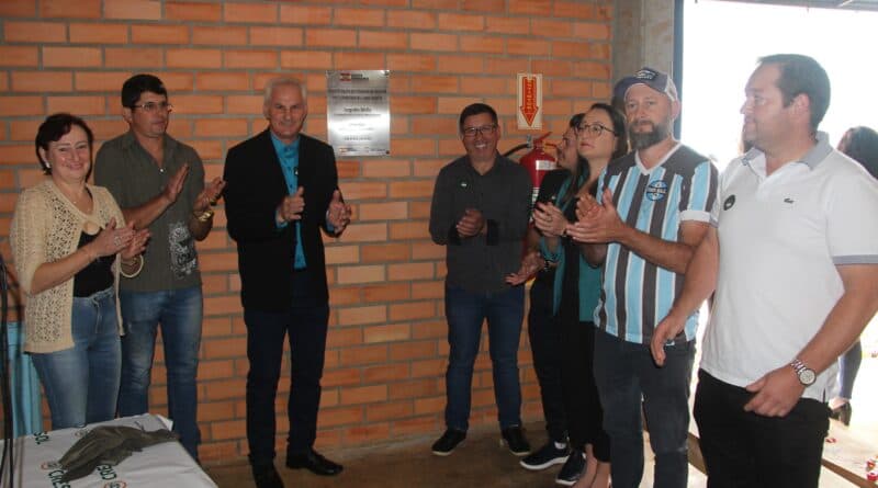 Inaugurado o novo telhado da quadra de Linha Bonita (Foto: Ascom)