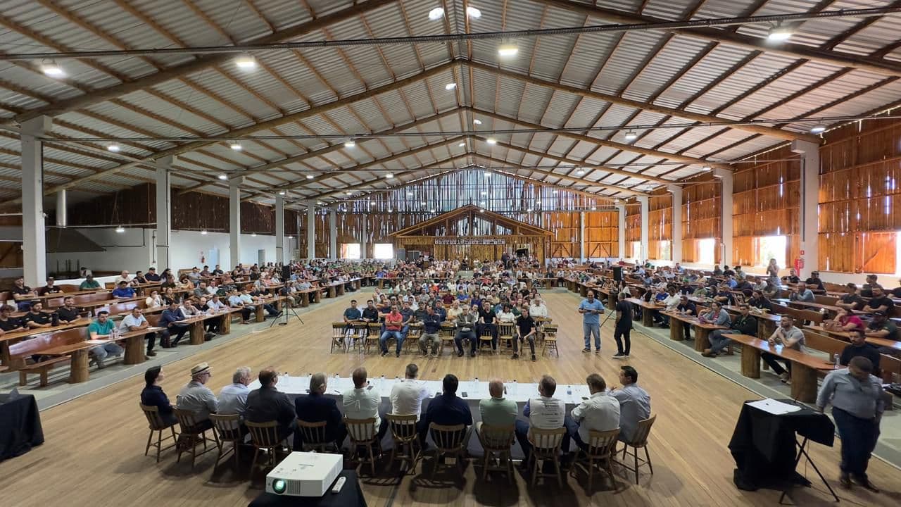 Seminário debate futuro da cadeia produtiva do leite em SC