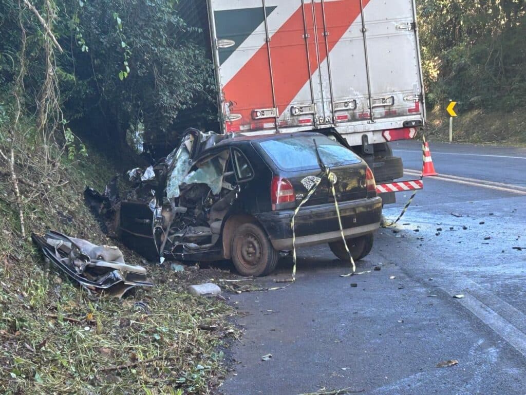 Fatalidade em Chopinzinho no Paraná (Foto: Adélio Guimarães)
