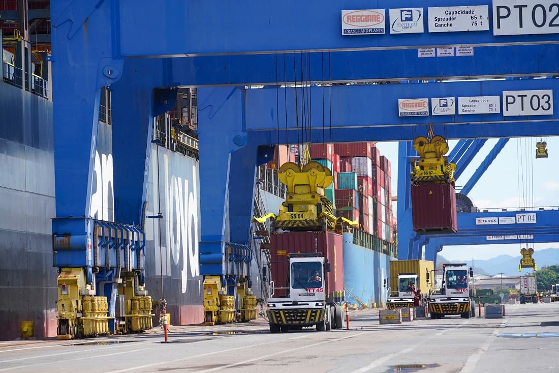 Vendas de papel e cartão, máquinas elétricas e carne suína foram destaque (Foto: Ricardo Wolffenbüttel/SECOM)