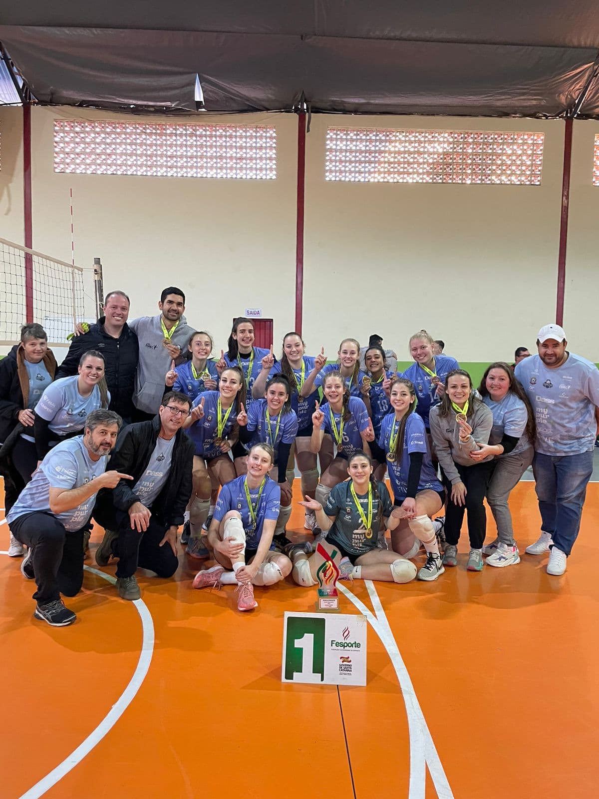 Meninas pinhalenses conquistam vaga na fase estadual dos Joguinhos Abertos (Foto: FMEC)