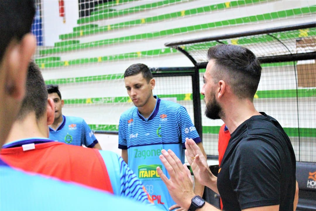 Pinhalense entra em quadra confiante na Copa Catarinense 2022