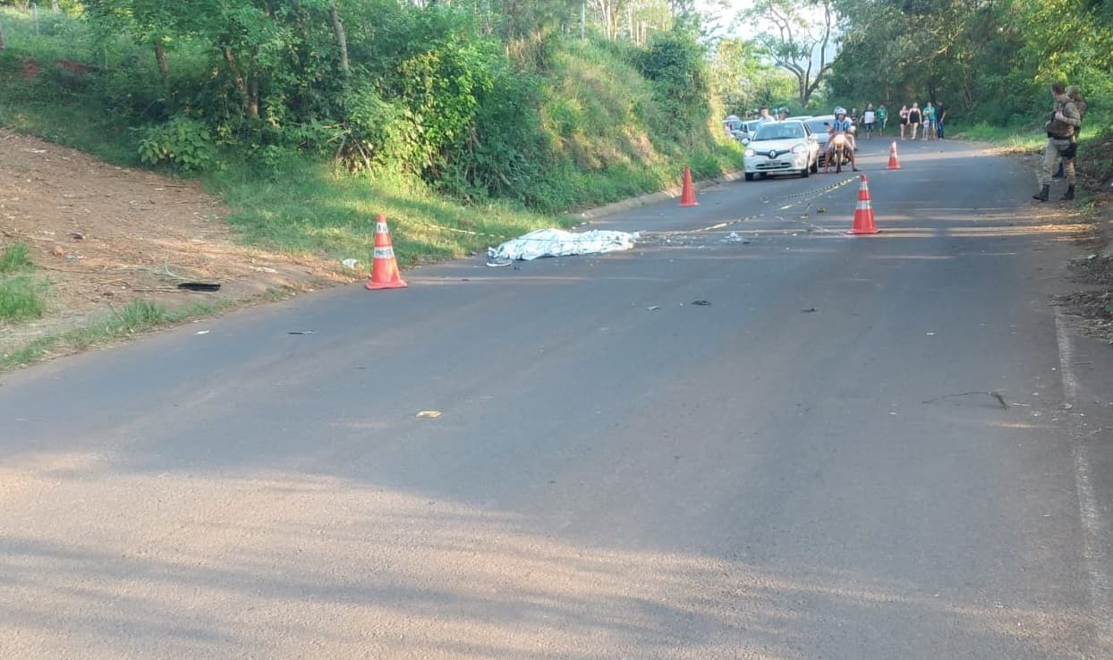 Batida ocorreu durante tarde ensolarada (Foto: Polícia Militar Rodoviária)