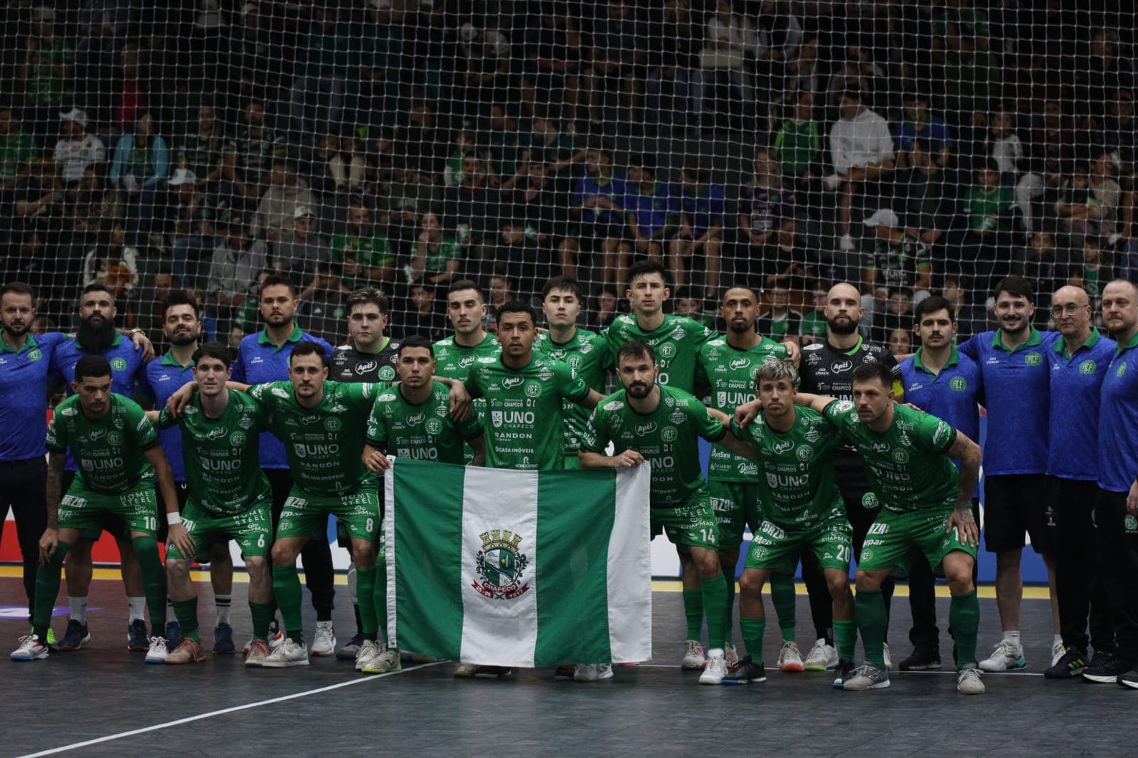 Chape estreou em casa no Brasileiro com casa cheia e quer repetir a dose (Foto: Ascom)