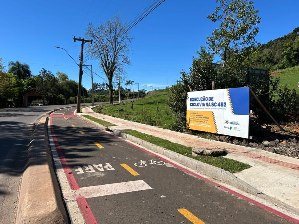 Ciclovia ao lado da SC-492 é concluída com economia de mais de meio milhão