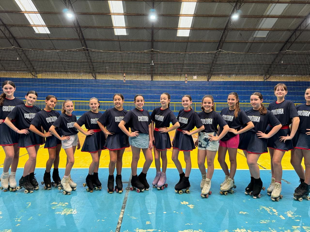 Modelo retorna às competições na Copa Oeste de Patinação