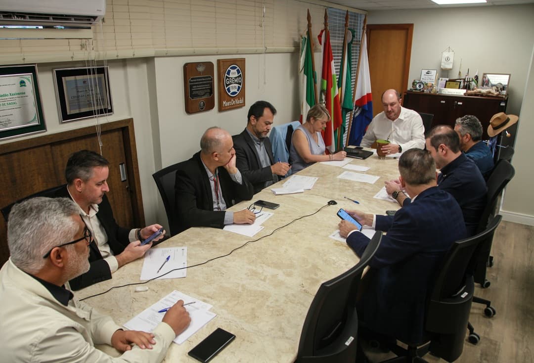 Bancada do Oeste e secretário da Agricultura debatem andamento de demandas da região (Foto: Solon Soares/Agência AL)