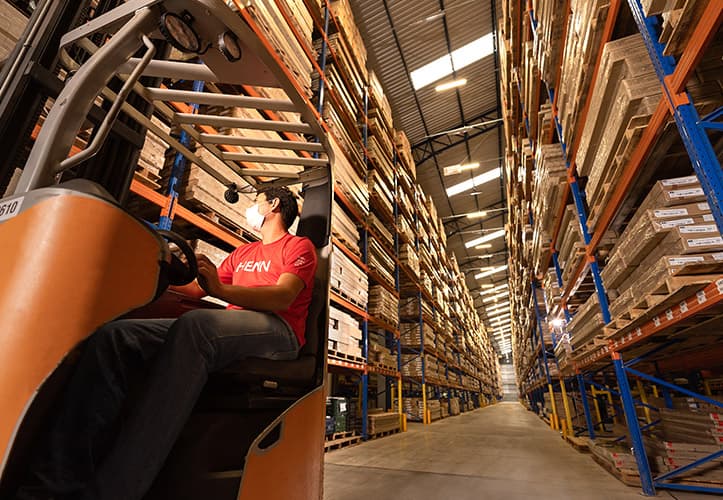 Empresas de Pinhalzinho podem perder R$ 40 milhões com tarifaço dos EUA