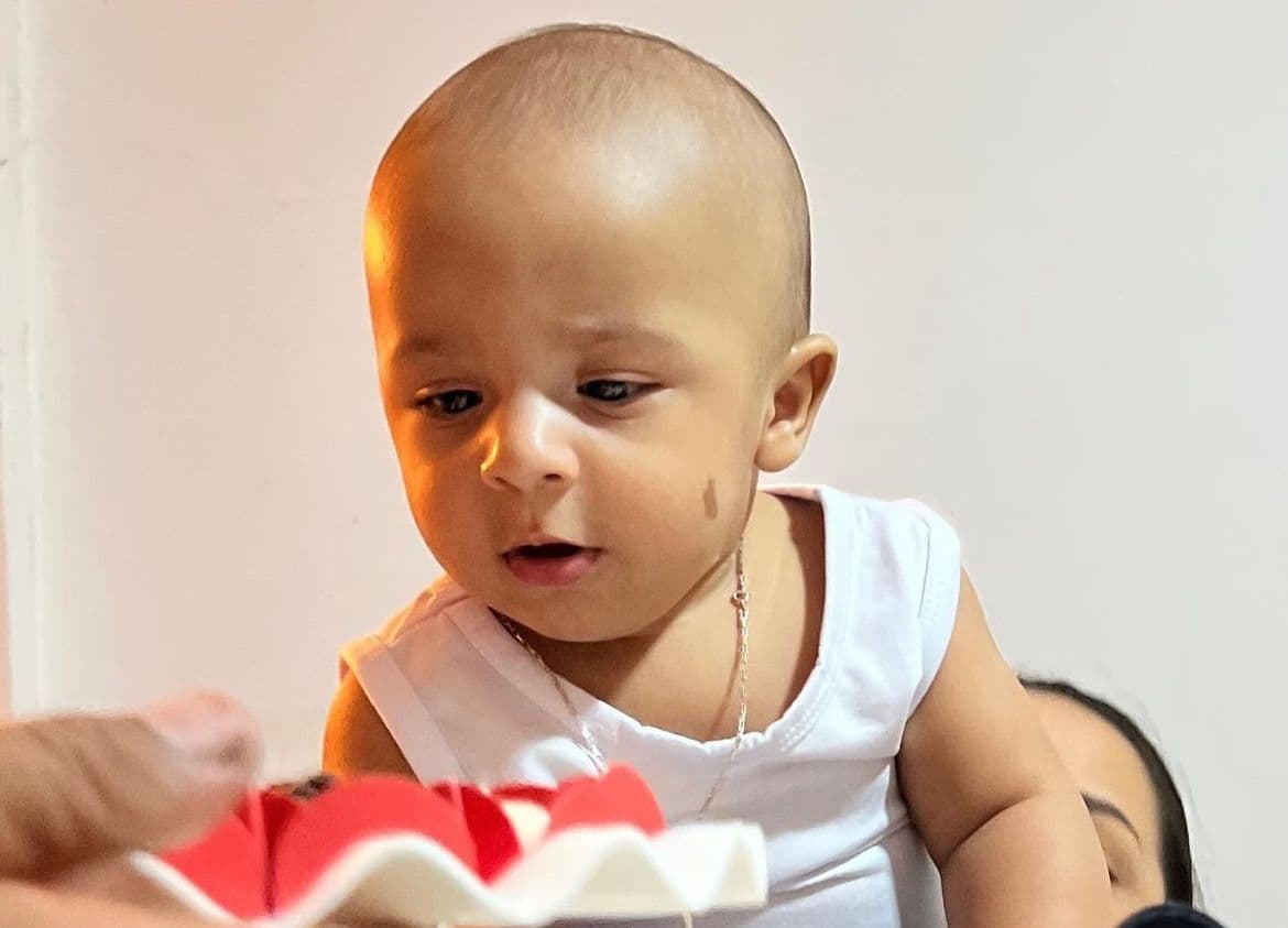 Mini Vin Diesel? Bebê tem semelhança com ator de ‘Velozes e furiosos'