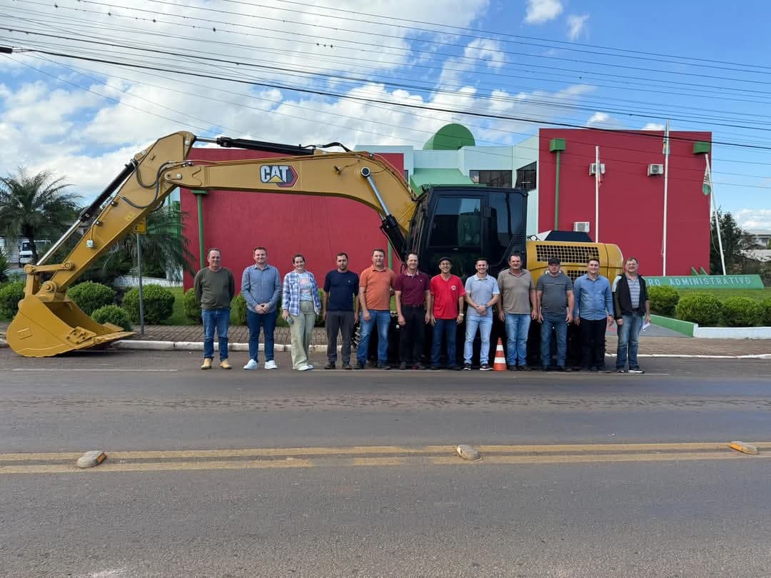 Serra Alta adquire nova escavadeira hidráulica Caterpillar com recursos próprios