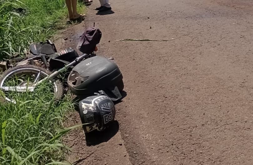 Motociclista quase se afoga com sangue após acidente