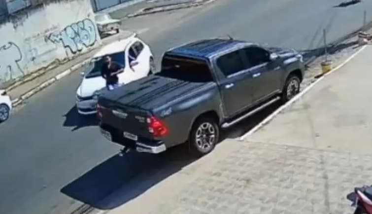 Motorista não deixou 'por menos' atitude de meliante (Foto: Divulgação)