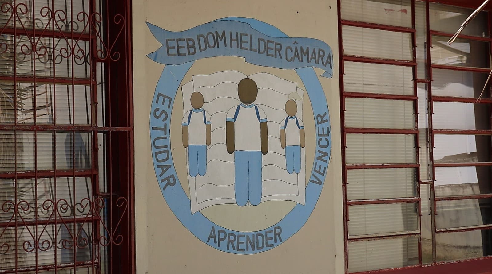 Polícia garante que reforçará a segurança nas escolas após ameaça em Modelo