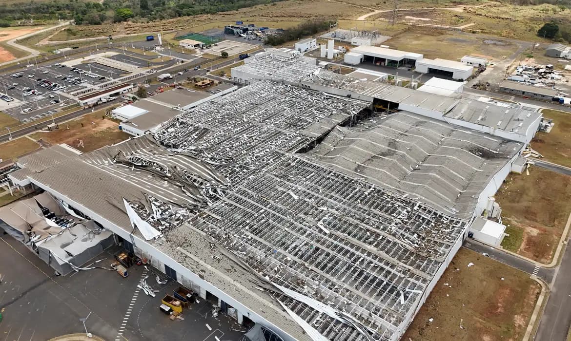 Toyota suspende atividades no Brasil após danos em fábrica de motores