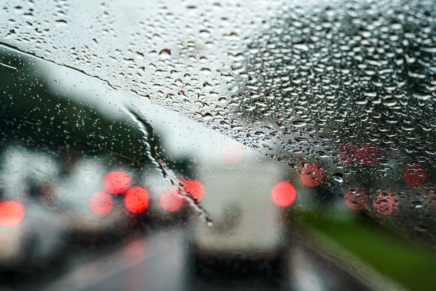 Tempo firme e seco dá lugar à instabilidade e chuva neste fim de semana em SC