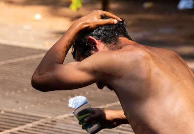  Calor excessivo pode causar desconforto térmico, desidratação e agravamento de doenças cardiorrespiratórias (Foto: Divulgação/apublica.org)
