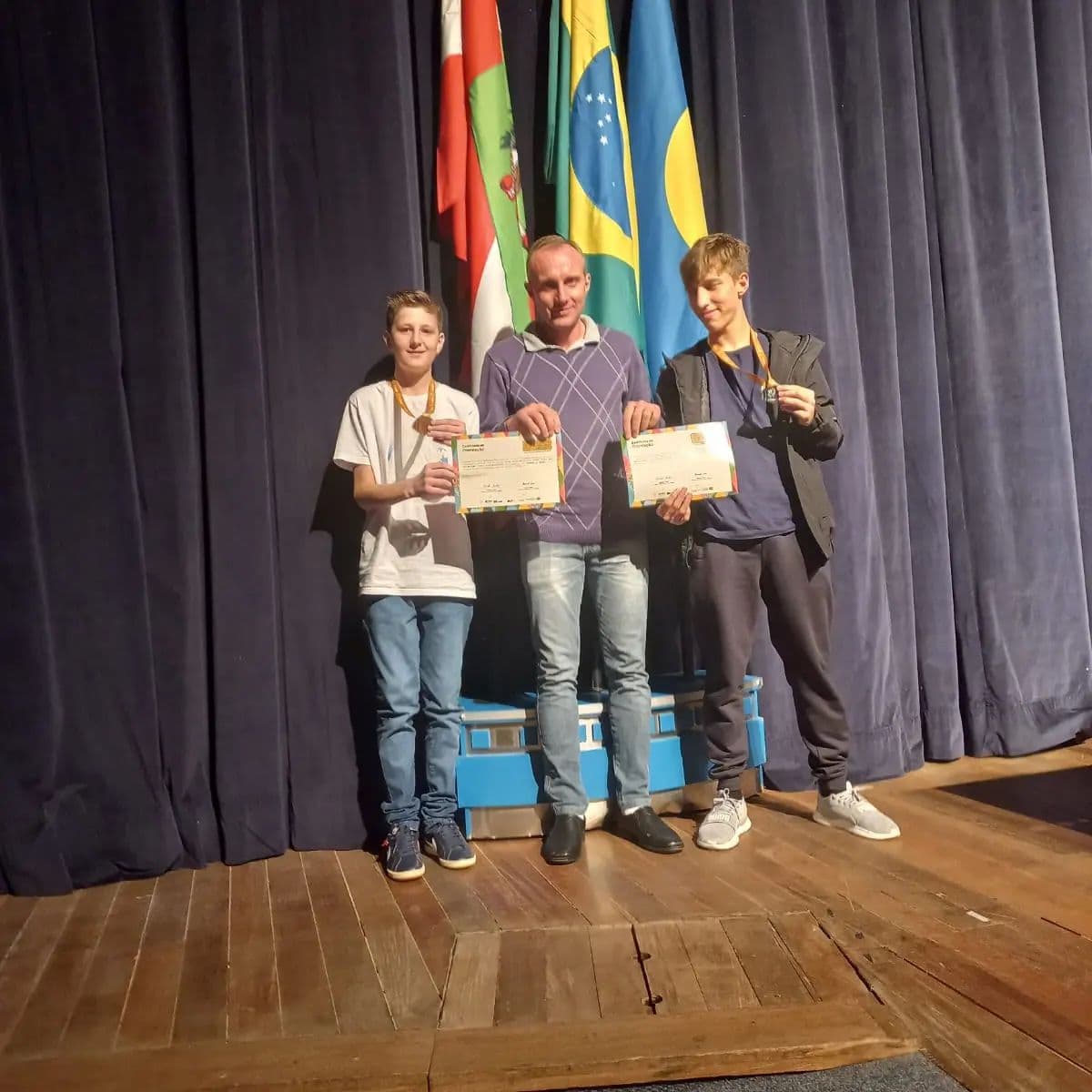 Alunos se destacaram nas Olimpíadas de Matemática (Foto: Divulgação/Ascom Pinhalzinho)
