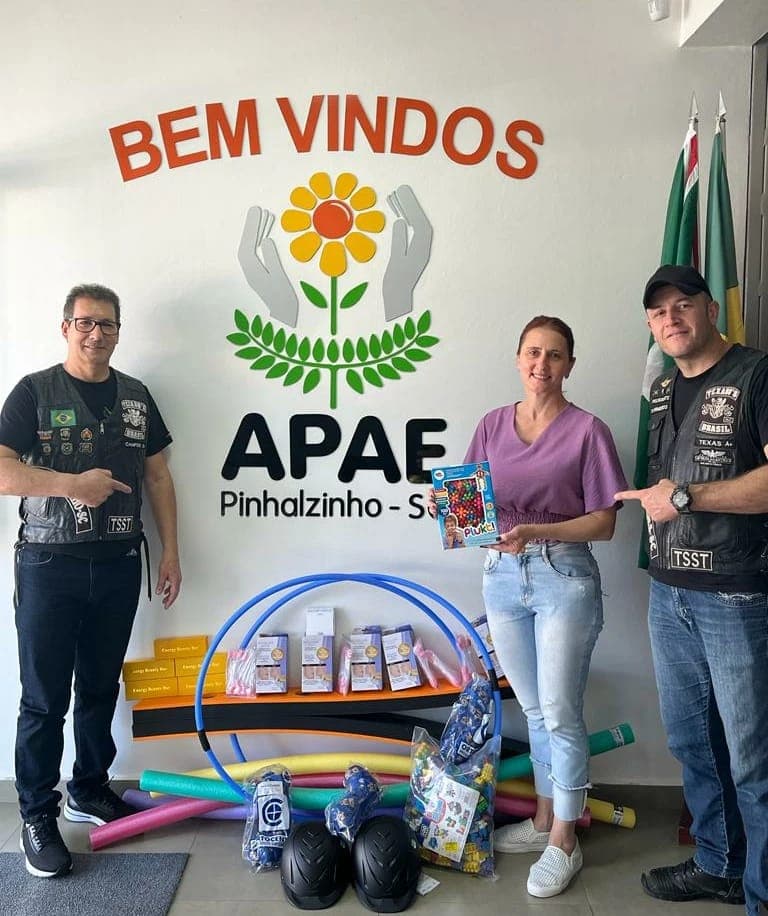 Moto Clube Texano's Brasil fazem doações e participam de pedágio solidário