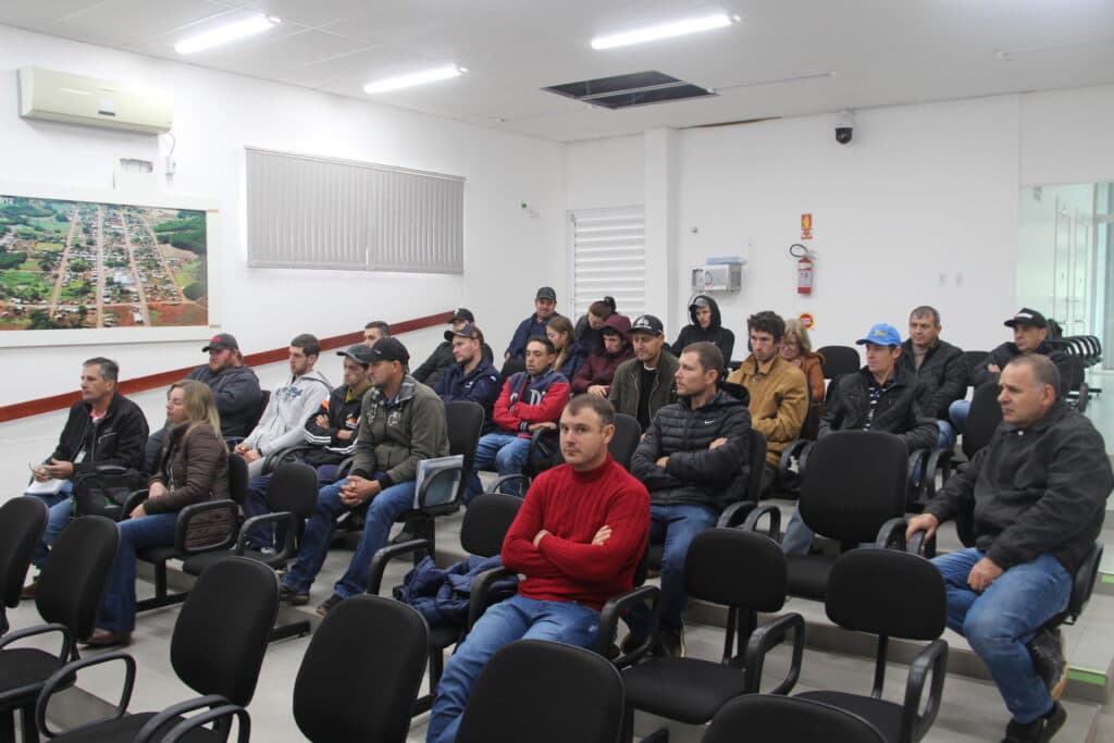 União do Oeste recebeu capacitação sobre fertilidade do solo e sustentabilidade (Foto: Ascom União do Oeste )