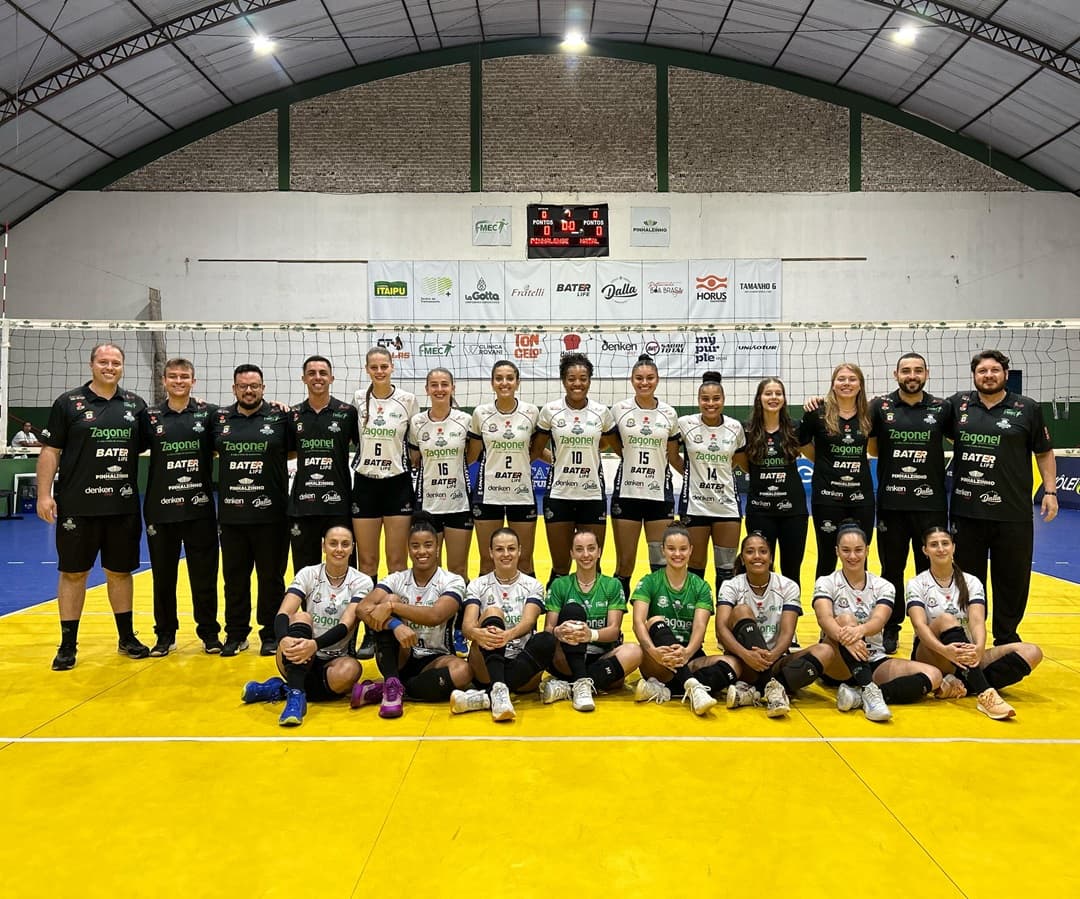 Pinhalense/Zagonel Voleibol conseguiu boa vitória em casa (Foto: Divulgação/Ascom)