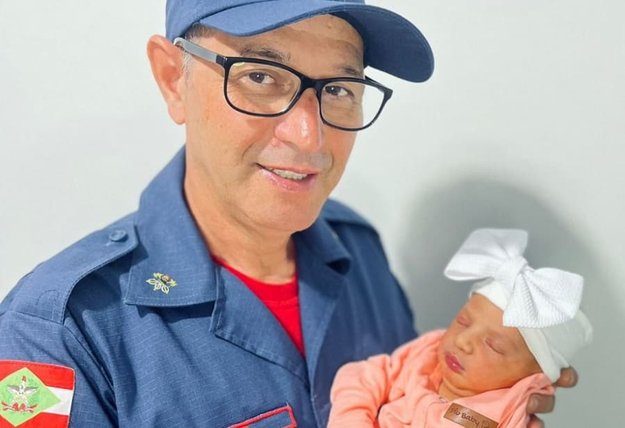 Sargento recebeu chamado simultâneo em SC  (Foto: Corpo de Bombeiros)