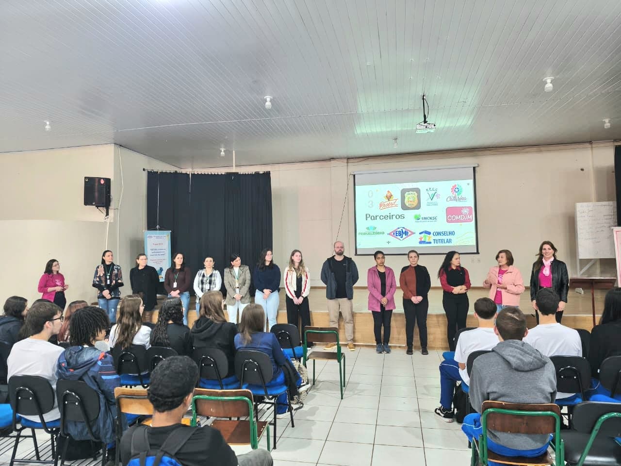 Rede Feminina aproxima estudantes dos serviços de prevenção com o "Rolê do Conhecimento"