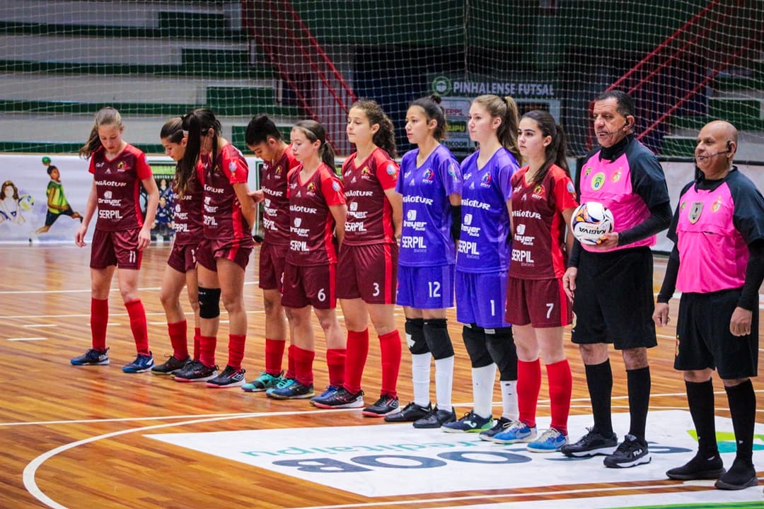 Apeff jogou em casa e fez valer o mando de quadra (Foto: Felipe Eduardo Zamboni)