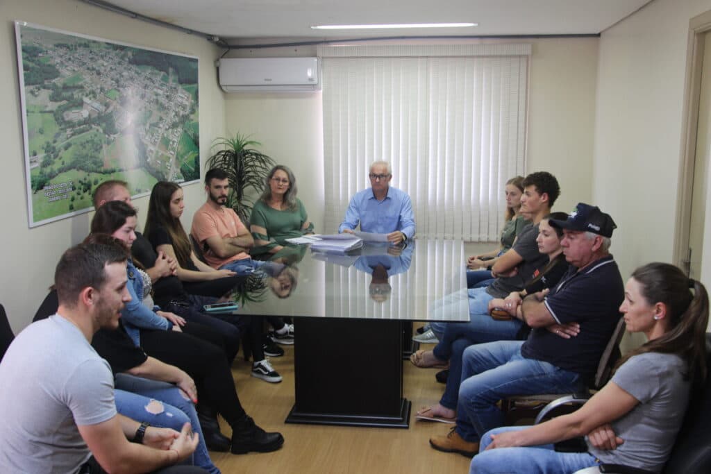Auxílio Estudantil beneficia 22 estudantes em União do Oeste  (Foto: Ascom União do Oeste )