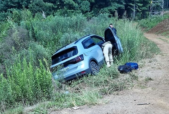 Veículo utilizado no crime (Foto: PRF)