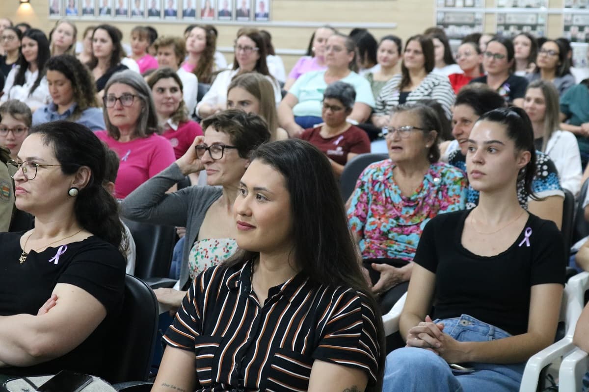Força feminina marca evento “Elas à Frente” em Pinhalzinho 